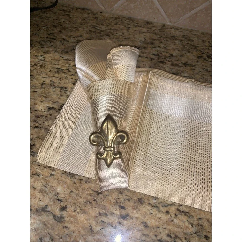 Metallic Gold Stripe Polyester Napkins NWOT 15in Square